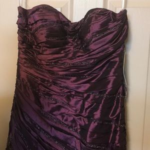 Formal Strapless purple dress